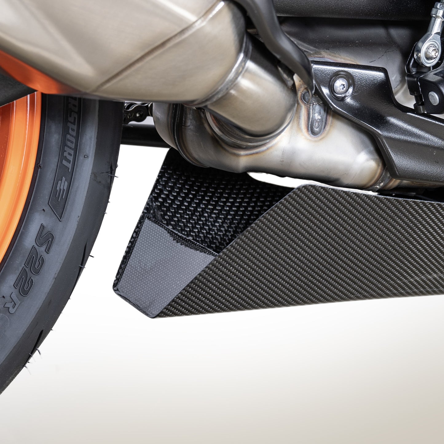 CARBON FIBER BELLY PAN FOR KTM 990 DUKE