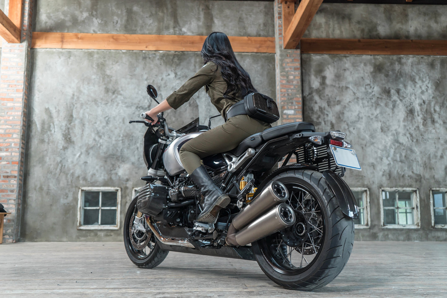 [FACTORY M] Carbon Fiber Rear Fender for BMW R nine T